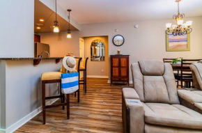 1 BR with amazing pool and courtyard views 5208